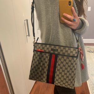 Gucci messenger bag